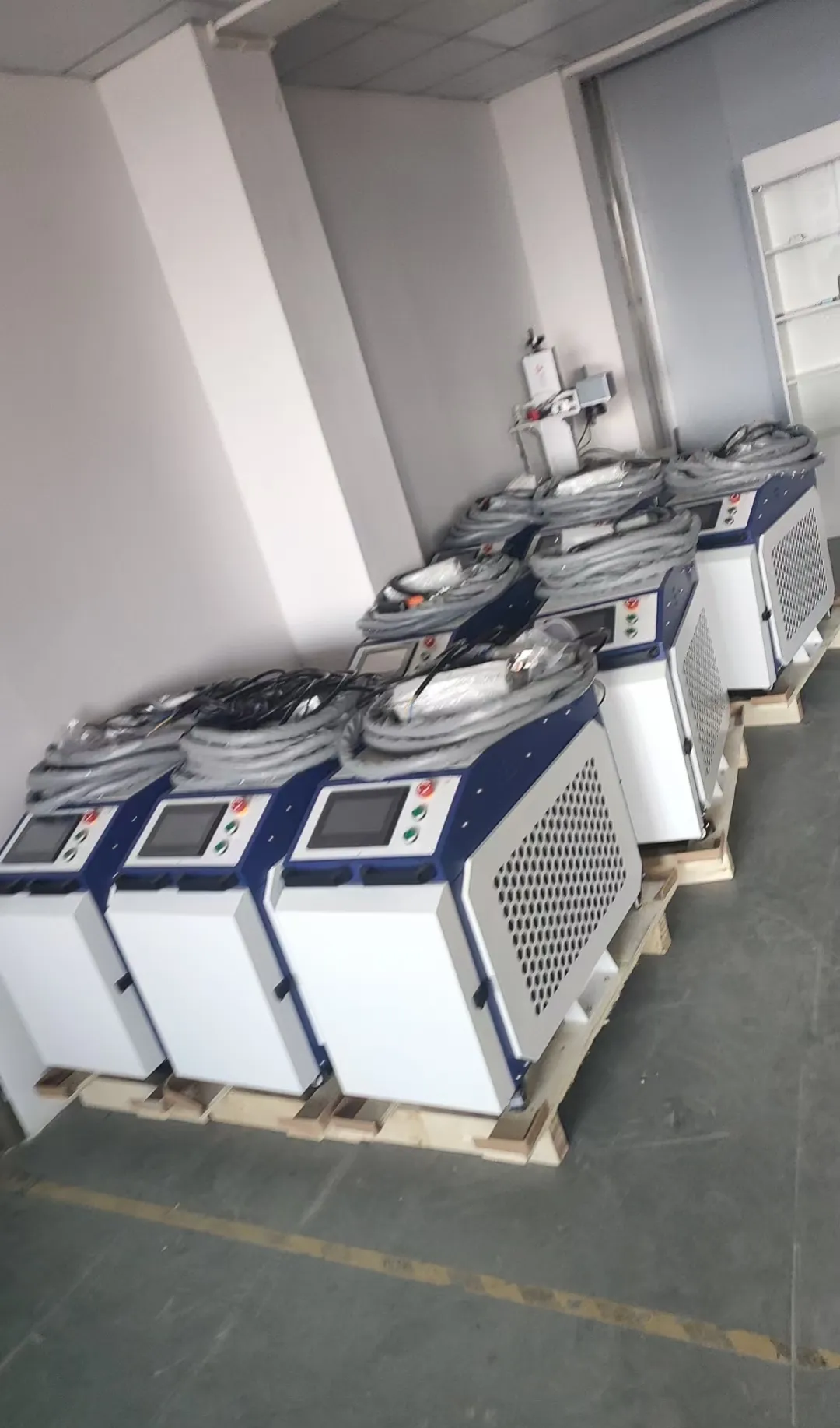 Handheld laser welding machine